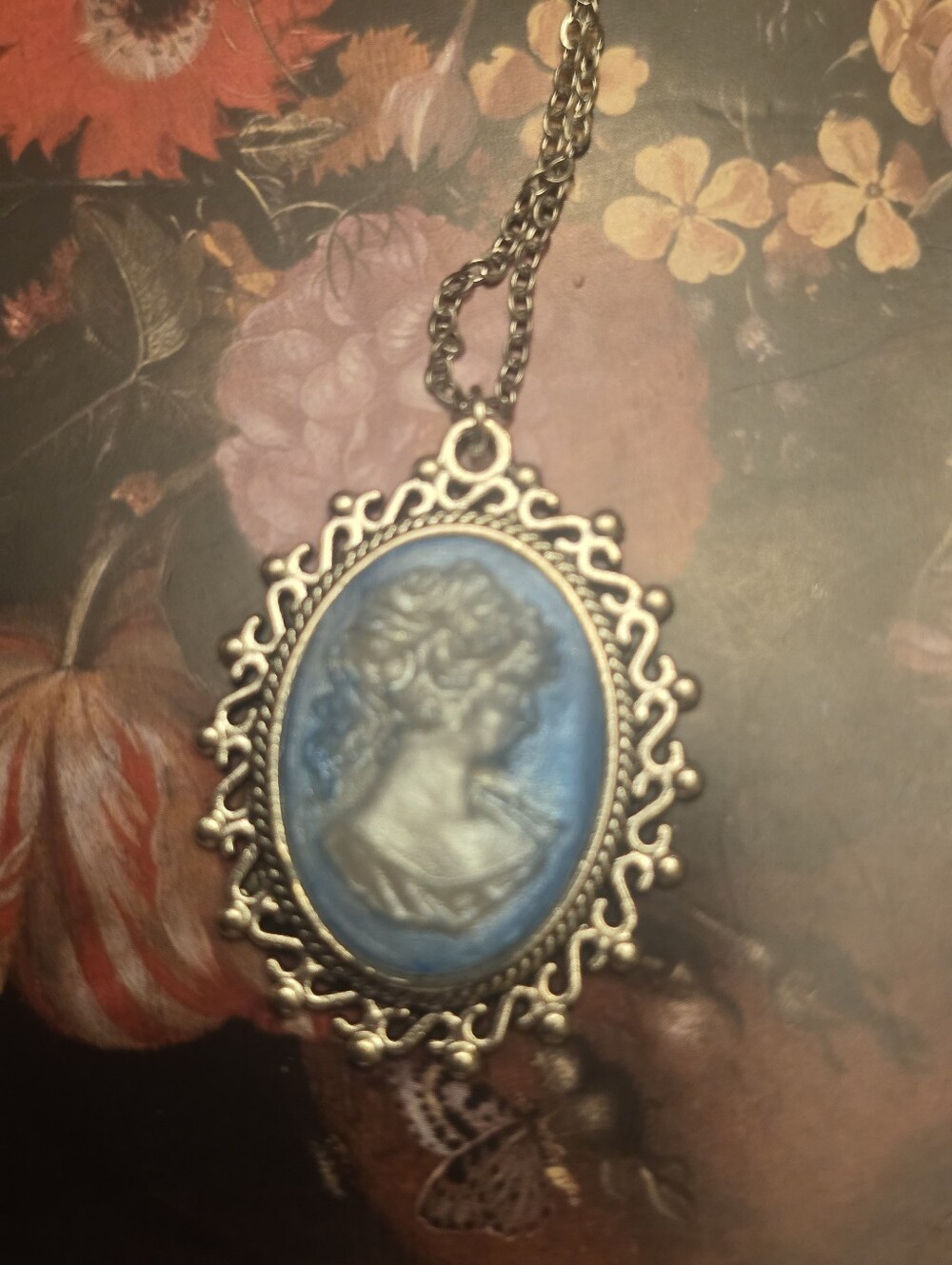 Classic Vixtorian Inspired Ladies Head With Pastel Blue Background, Silver Tone